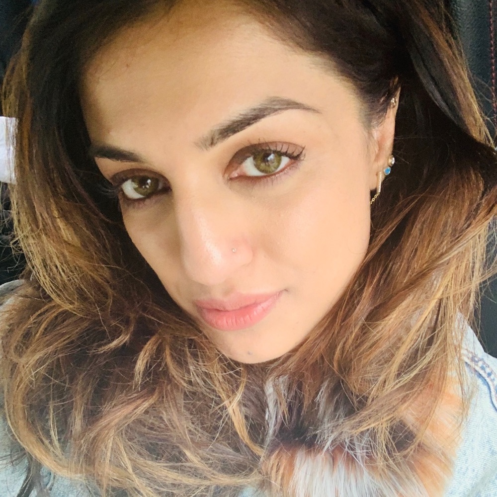 Meet your Posher, Tabinda